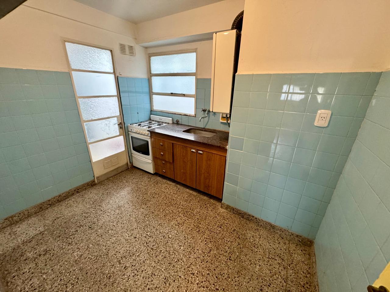 6964176_109117229363103654451740377302447243278447479285310556813699461837898211476050