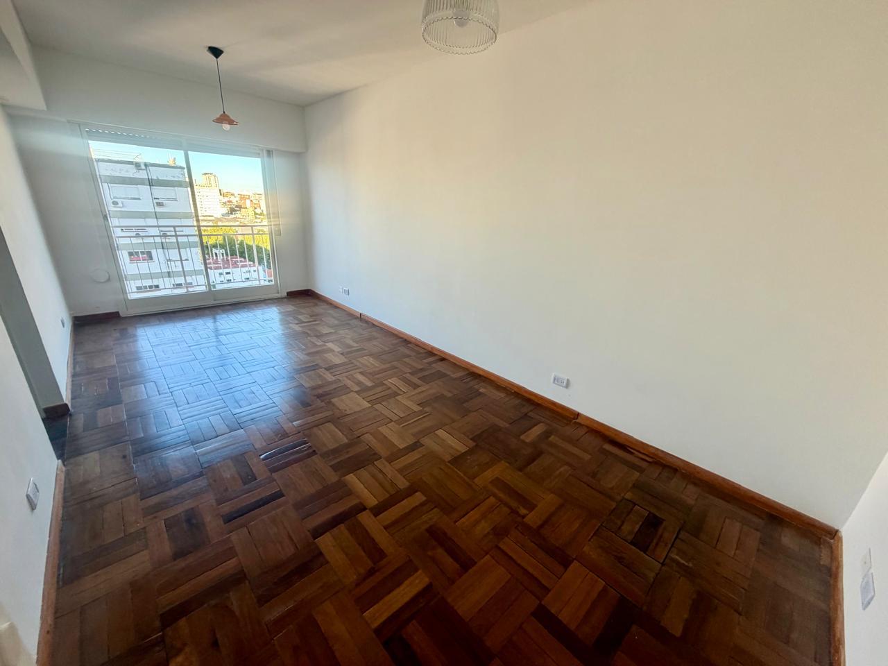 7770725_32499265753217360817220738623332348200508237649512115928966395055795946133844