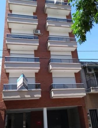Carlos A. López 3200